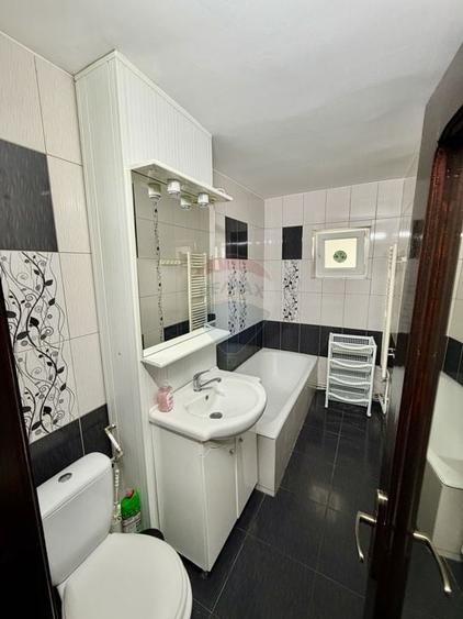 Apartament 3 camere etaj 1 - 12