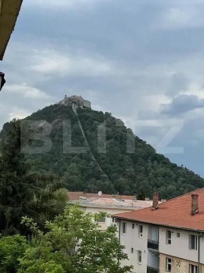 Apartament de vanzare, cu 3 camere decomandat, 61 mp, zona Progresul - 7