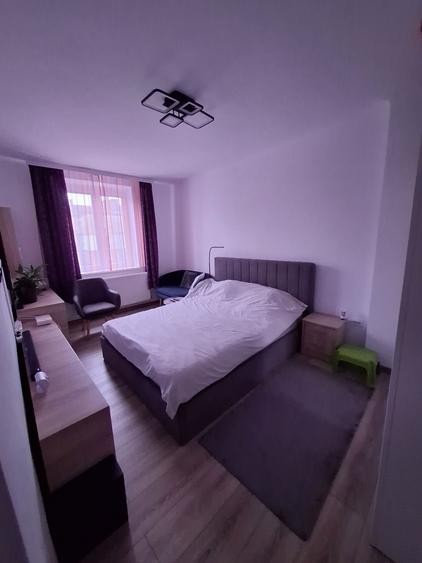 Apartament 2 camere decomandat etaj 1 zona O.M. - 7