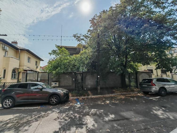 Vilă interbelică – Casin / Domenii – ideală clinica/ resedinta/ sediu / ambasada - 34