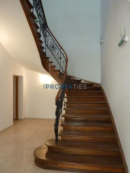 Inchiriere birouri Universitate -  608mp - intrare exclusiva - 13