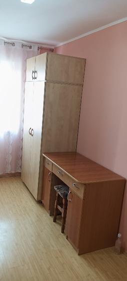 Apartament cu 3 camere semidecomandat în Nicolae Grigorescu