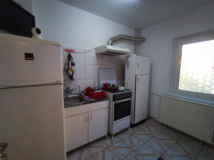 Garsonieră decomandată în Lujerului