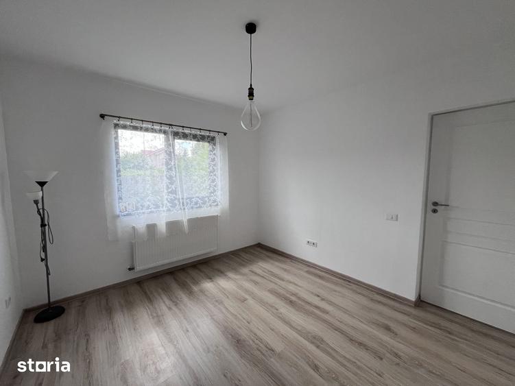 Casă cu 3 camere cu Teren 330 Mp în Bucium