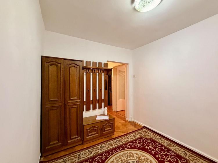 Apartament cu 3 camere decomandat, mobilat în Mănăștur