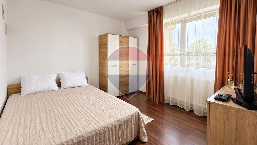 Apartament cu 3 camere decomandat în Letea