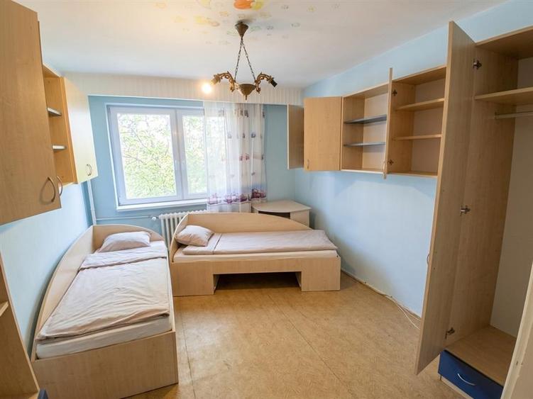 Apartament cu 3 camere decomandat în Cetății
