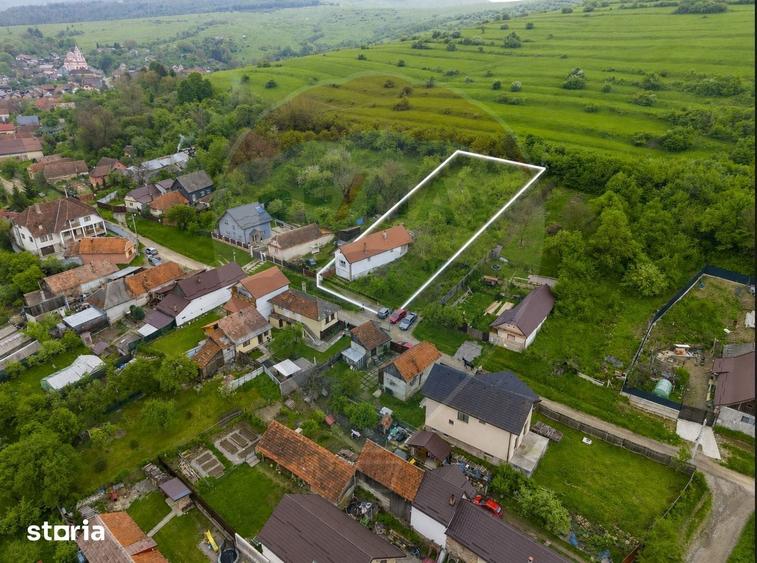 Casă cu 3 camere cu Teren 1029 Mp în Tărlungeni