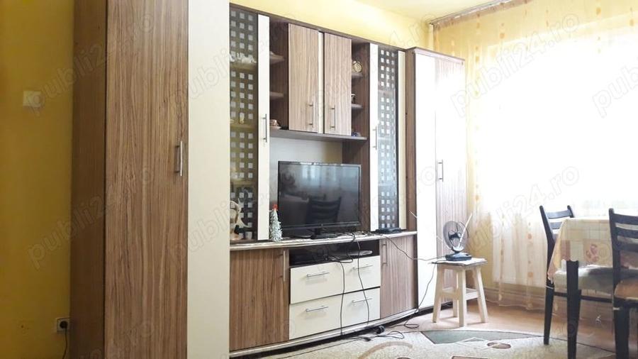 Apartament cu 2 camere semidecomandat în Narcisa
