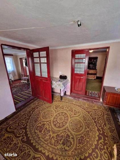 Casă cu 3 camere cu Teren 1200 Mp în Central