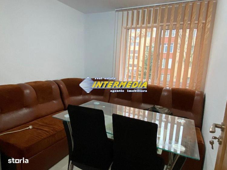 Apartament cu 2 camere, mobilat în Central