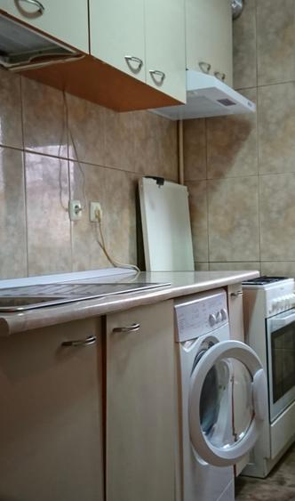 Apartament cu 3 camere semidecomandat în Basarab