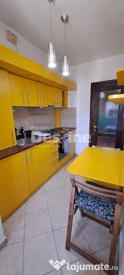 Apartament cu 2 camere semidecomandat în Nicolina