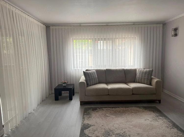 Casă cu Teren 200 Mp în Central