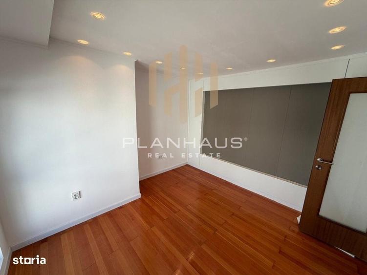 Apartament cu 4 camere în Central
