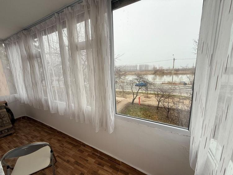 Garsonieră decomandată în Tudor Vladimirescu