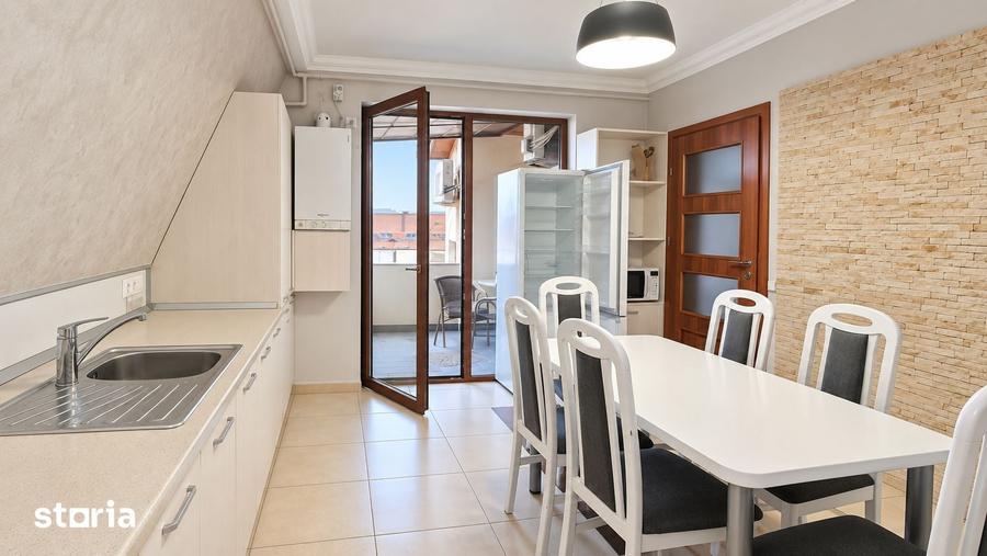 Apartament cu 4 camere în Orașul Nou