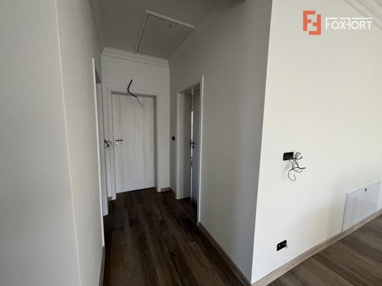 Duplex cu 4 camere cu Canalizare în Moșnița Nouă