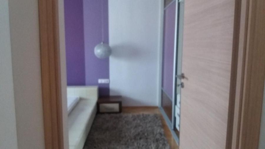 Apartament cu 2 camere decomandat, mobilat în Tineretului