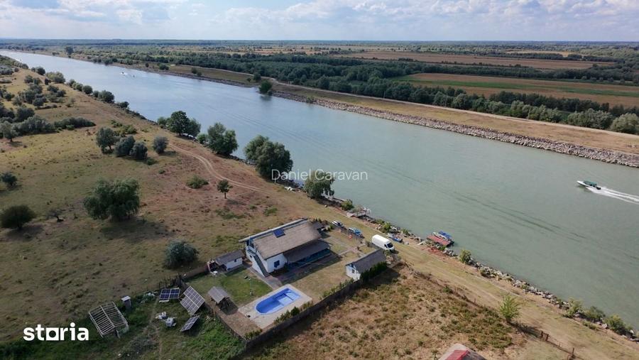 Vila Independenta Energetic cu Ponton Delta Dunarii Potential Pensiune
