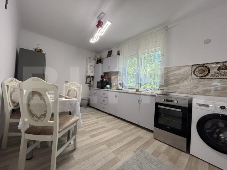 Duplex spa?ios, 98 mp utili, 250 mp de teren - 2