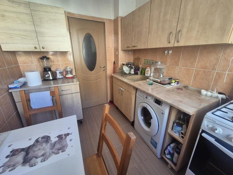 Apartament cu 2 camere semidecomandat în 1 Decembrie 1918