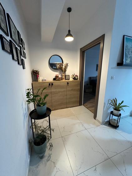 Apartament cu 2 camere semidecomandat în Dudești