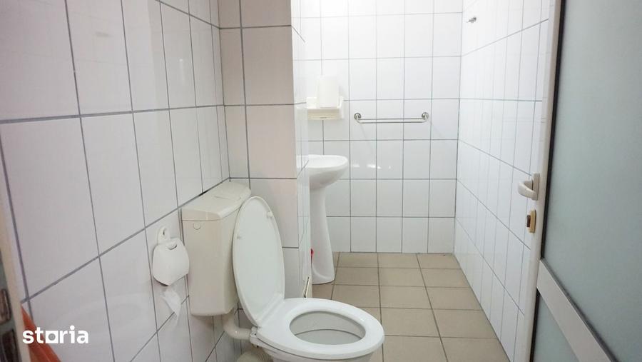 Spațiu comercial, de 110 mp, în Central