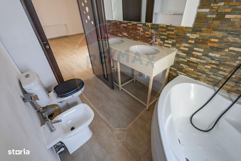 Casa cu 4 dormitoare in Ronat | 181 mp utili | Garaj | Teren 345 mp - 4