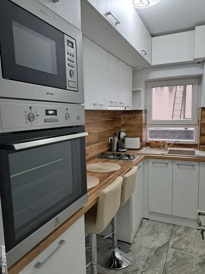 Particular ultracentral - 2