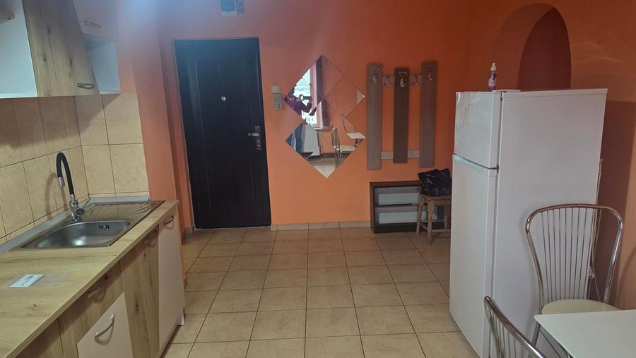 Inchiriez apartament 2 camere decomandat in Deva, zona ultracentrala Bdl Decebal - 3