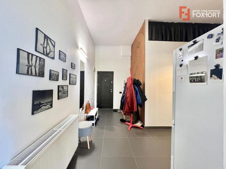 Apartament cu o camera la etajul 1 de vanzare, zona Piata Maria - 7