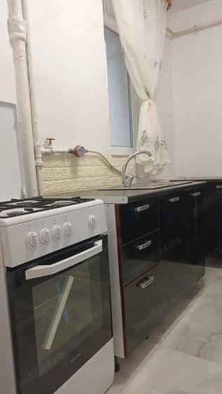 Inchiriez apartament zona Aleea Trandafirilor la etajul unu - 5