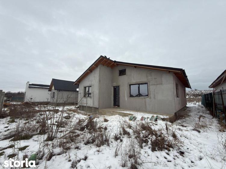 Casa cu 4 Camere - Lumina | TEREN 300MP - 1