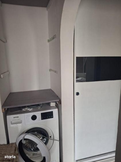 Apartament cu 3 camere decomandat în Aradului
