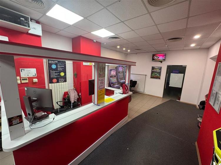 Sp comercial stradal- B.dul Bucuresti, 80 mp, renovat, comision 0% - 6