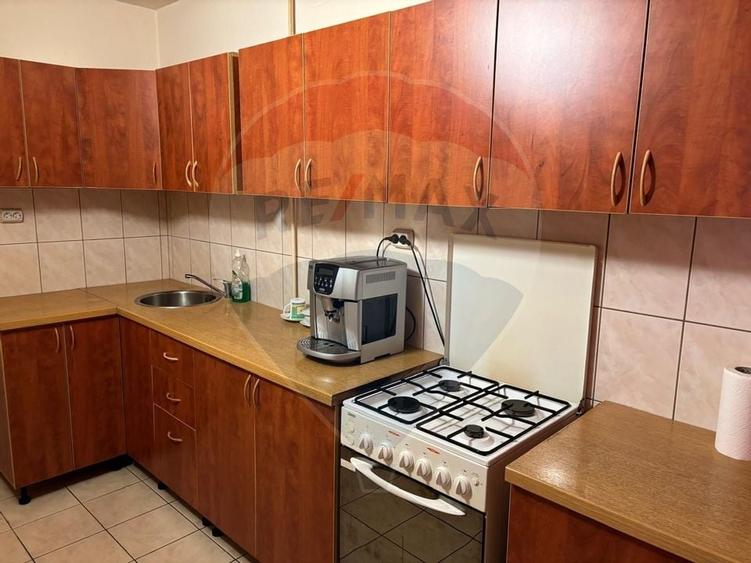 Spatiu industrial 1944mp hala,650mp birouri, platforma betonata 11000m - 17