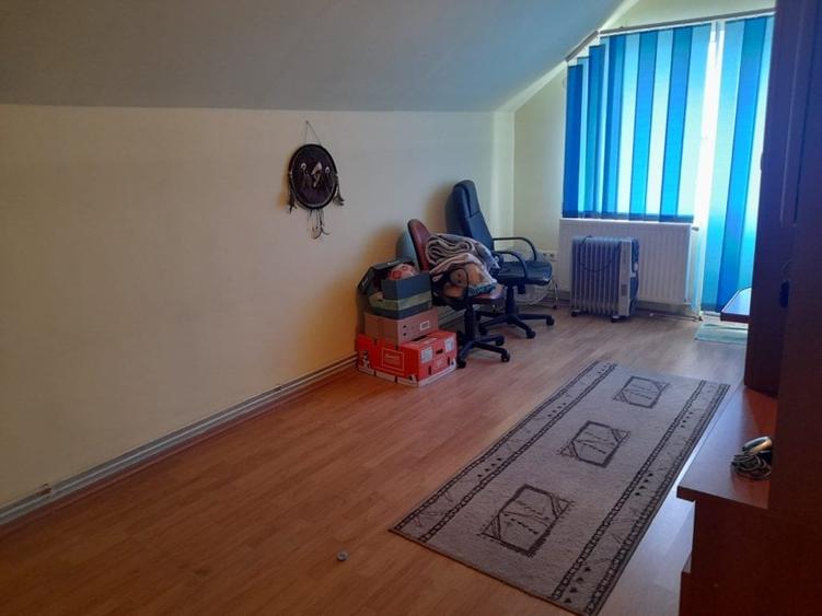 Mureseni, casa frumoasa cu 5 camere plus living, cu 500 mp teren total - 8