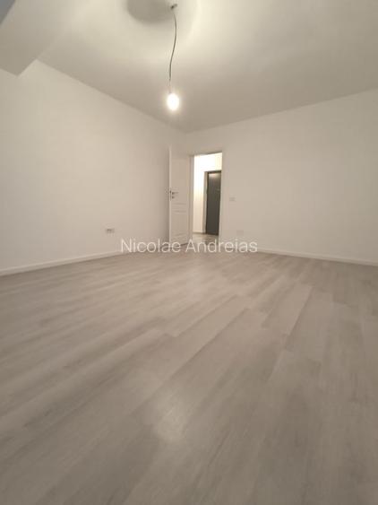 Grand Arena-garsoniera decomandata-finisaje top