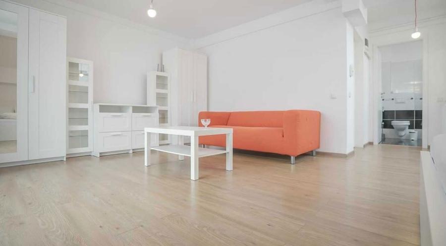 Inchiriez studio central, strada Traian 21, constructie 2016 - 1