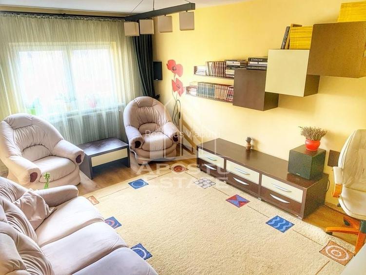 Apartament cu 3 camere zona Aradului centrala proprie Apartament cu 3 camere zona Aradului centrala proprie