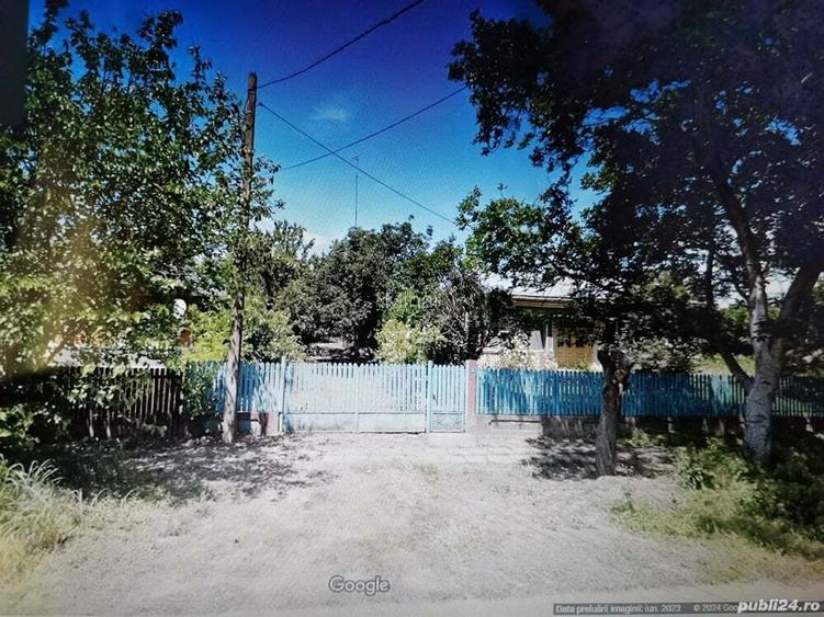 Teren 2500 m cu casa posibilitate de vanzare integrala