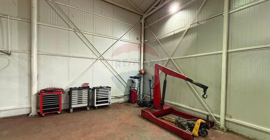 Hala de inchiriat sau Service camioane ?i auto ?oseau... - 12