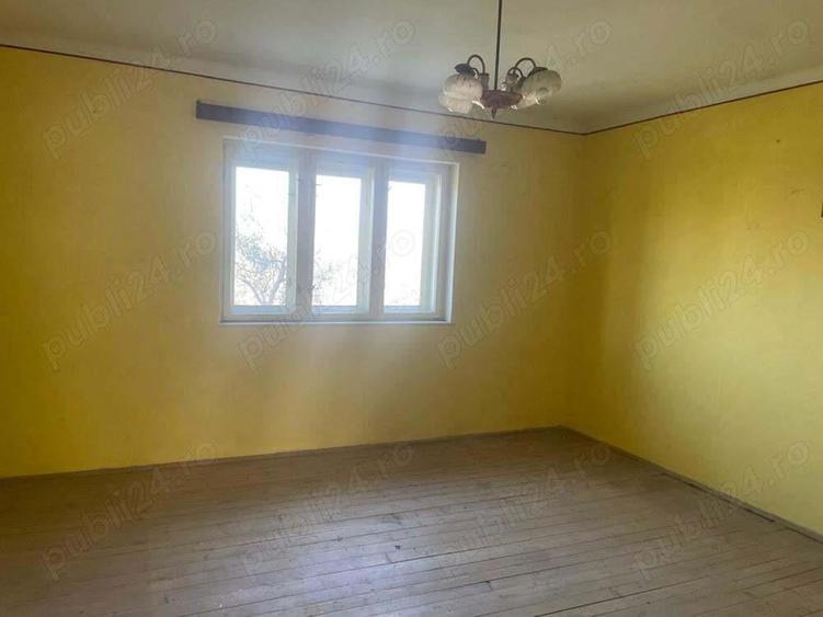 Sat SASAR, casa vaiog + caramida 4 camere,hol,bucatarie ,camara,baie, anexe, teren10 arii,79000 euro - 10