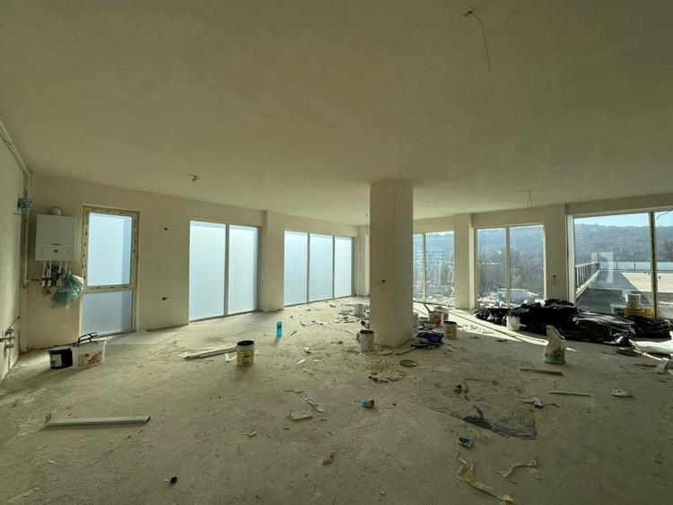 Penthouse 237,4 mp utili, terasa 424,7 mp, zona Corneliu Coposu - 1