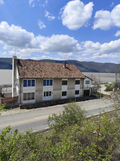 Casa de vanzare langa Dunare - 1