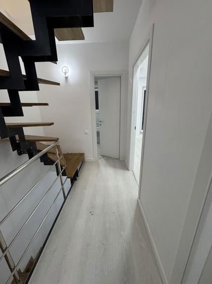 Vila Noua 3 camere cu Mansarda Cosmopolis - 1