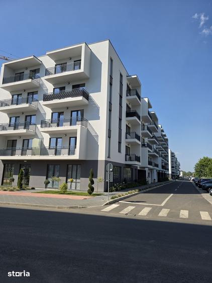 Apartament cu 3 camere în Tractorul