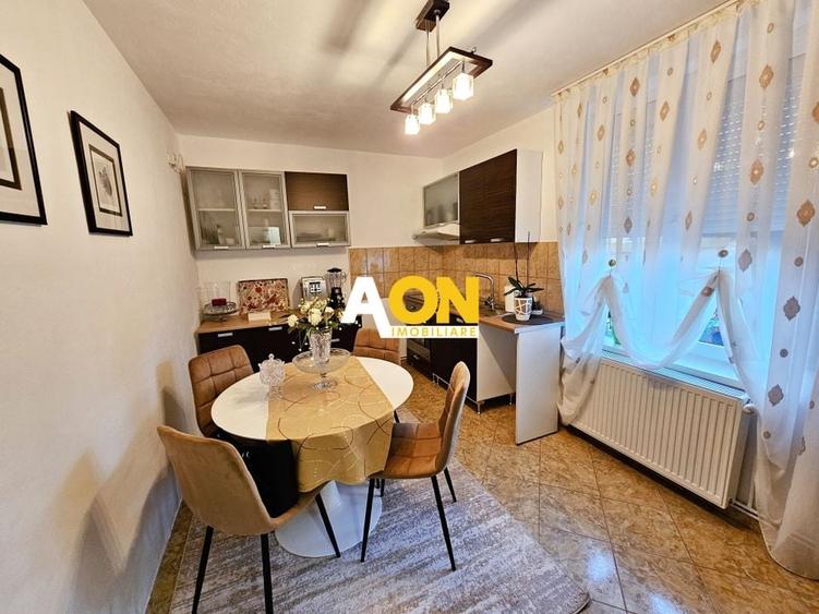 Casa tip triplex ( capat ), 4 camere, P+M, curte amenajata, Bărăbanț - 11