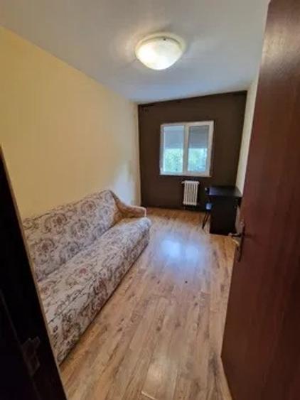 Apartament cu 3 camere, DECOMANDAT, etajul 2/4, zona Alexandru - 1